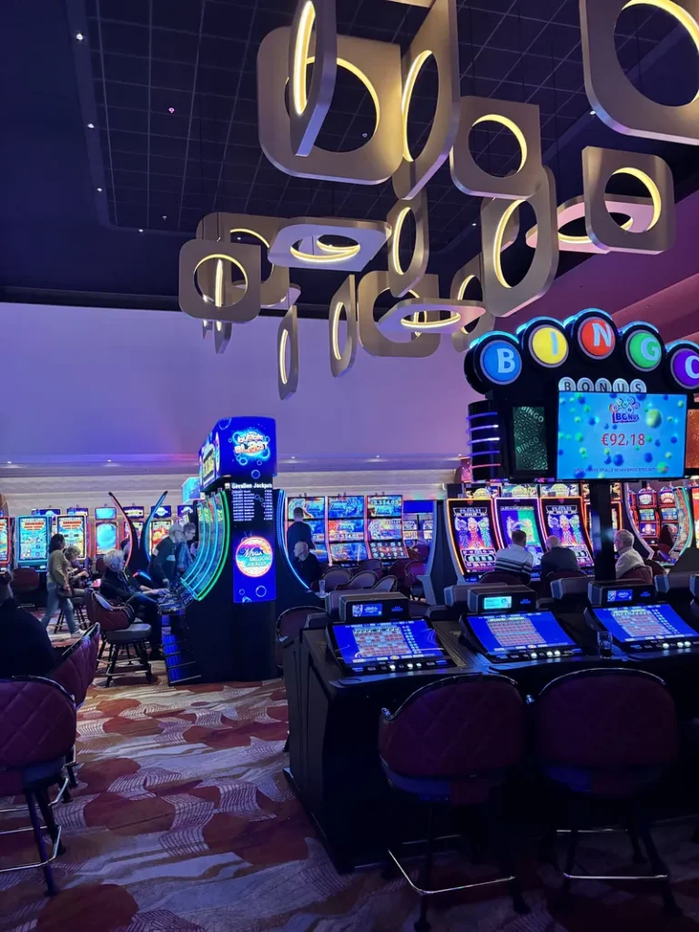 Automatenruimte in Holland Casino Enschede